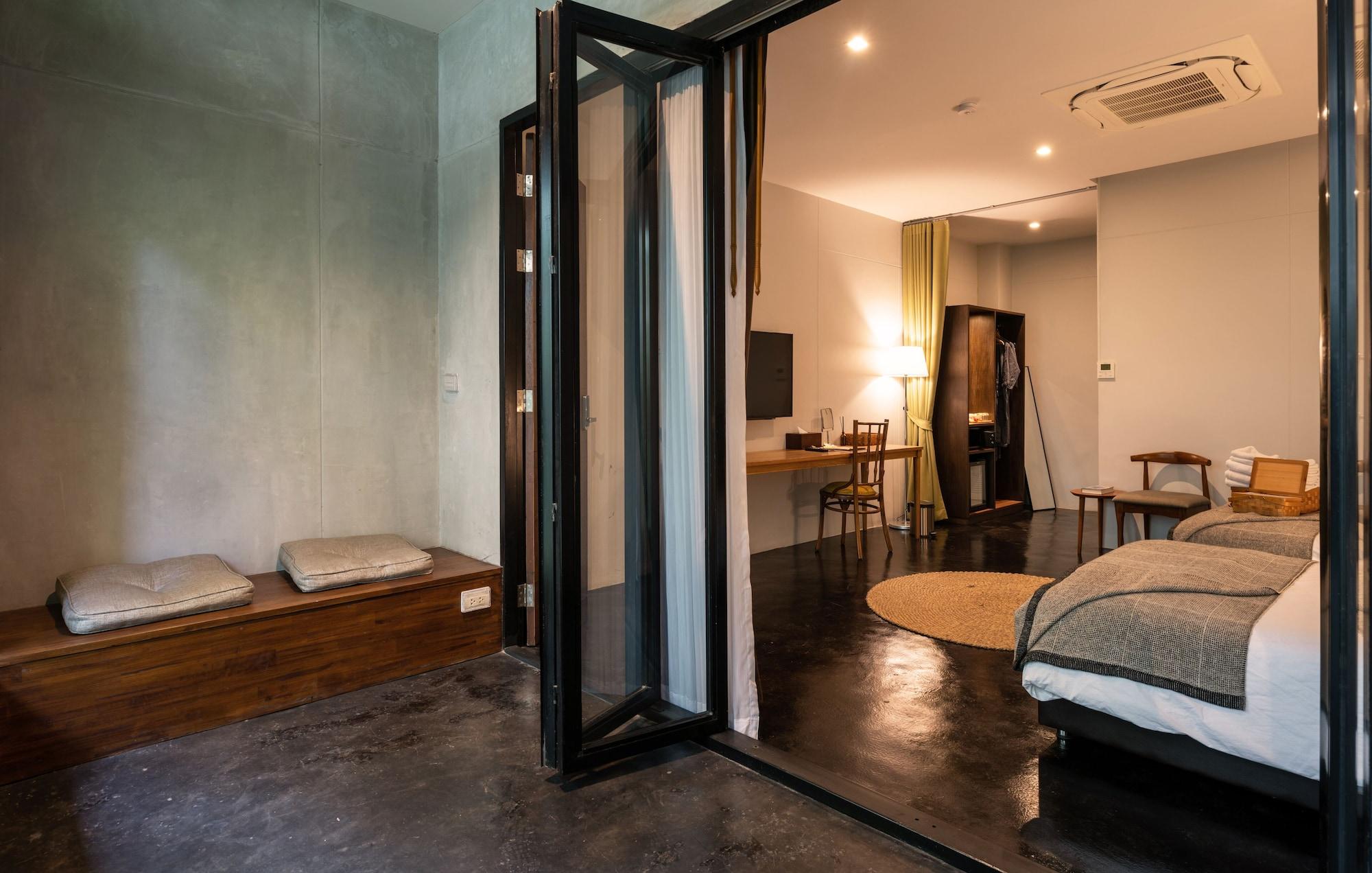 Cherlock Hotel Chiang Mai Esterno foto