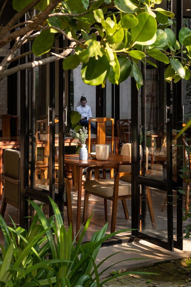 Cherlock Hotel Chiang Mai Esterno foto